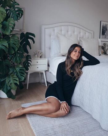 Mimi Ikonn