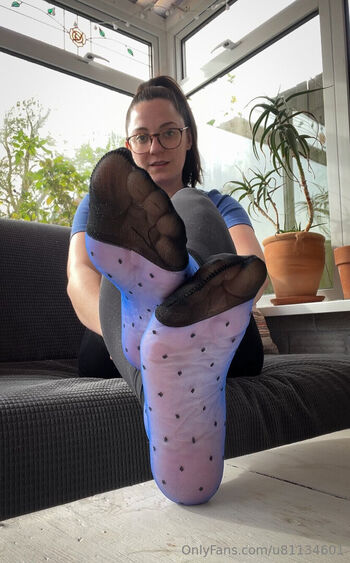 Mimisfeet1