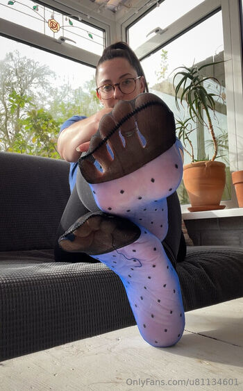 Mimisfeet1