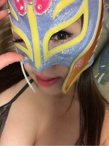 Mina Shirakawa