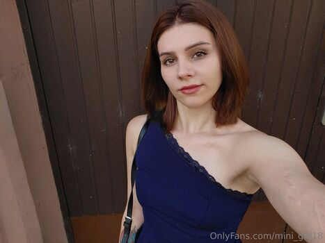 mini_girl18