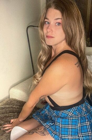 Miri_Ella