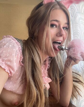 Miri_Ella