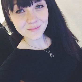 MissGLaDOS / dieamelie_