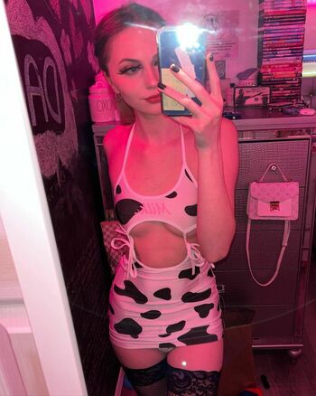 Misslushrose