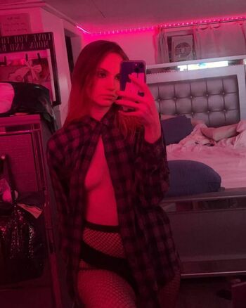 Misslushrose