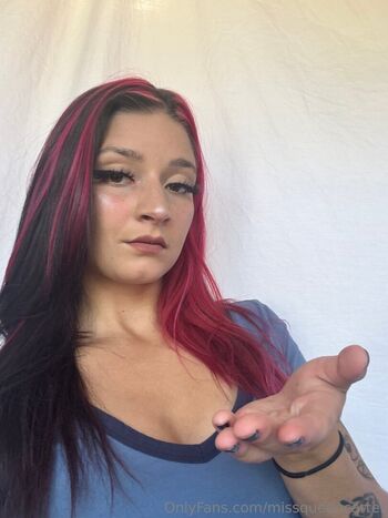 missqueenblue
