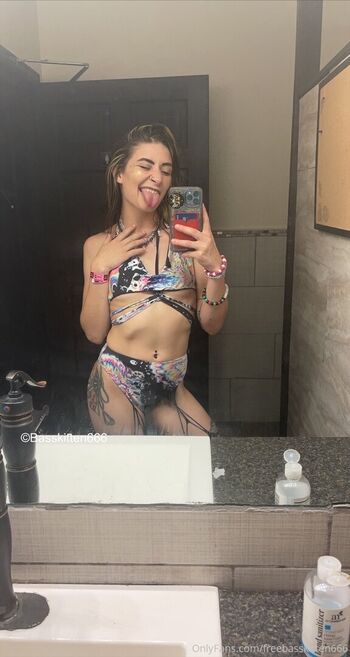 missqueenblue