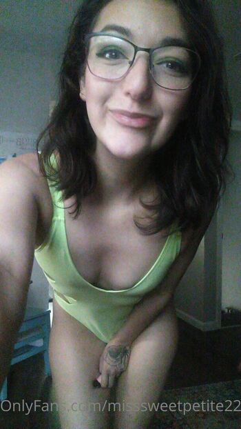misssweetpetite22