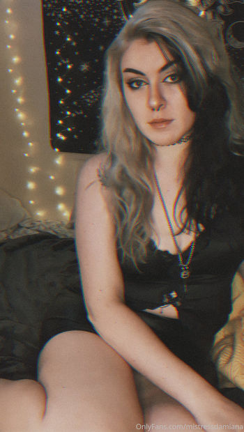 mistressdamiana