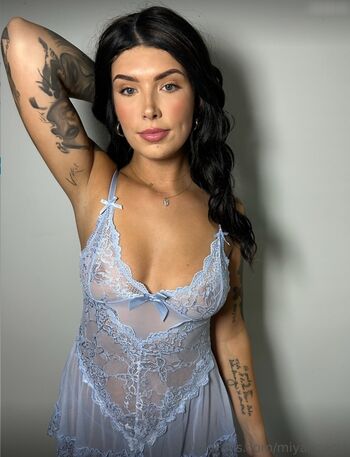 Miya Acacia