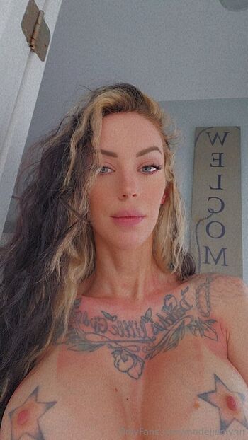 modeljenlynn