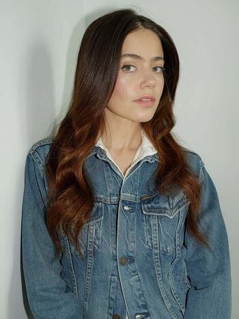 Molly Gordon