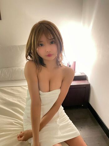 _momo_f
