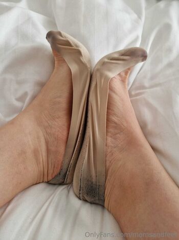 momsandfeet
