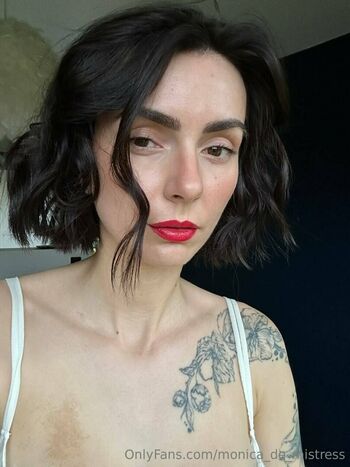 monica_de_mistress