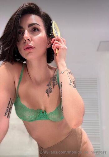 monica_de_mistress