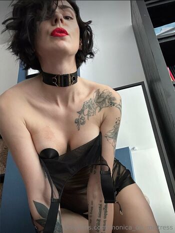 monica_de_mistress