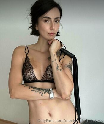monica_de_mistress