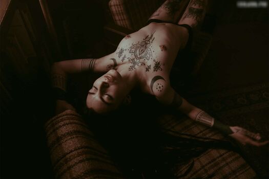 Moona.Autumn