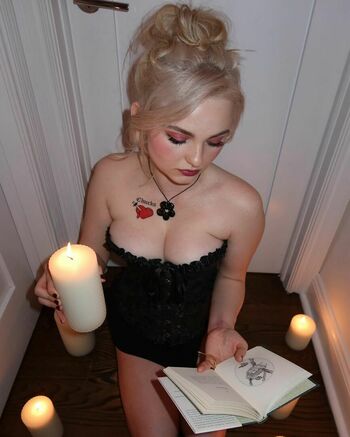Morgan Lily