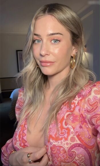 Mrs.Bella