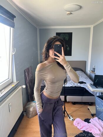 Mrs_Emmax