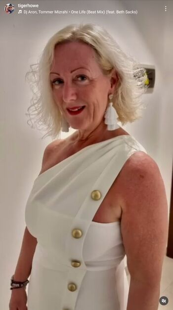 Mrs S Stockings