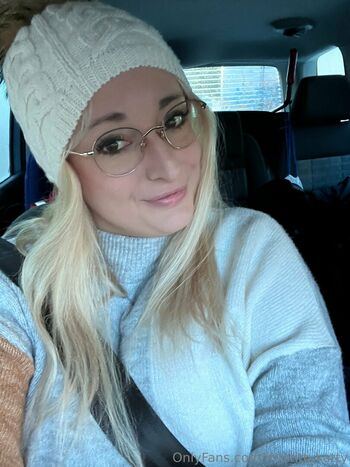 mrstittykatty
