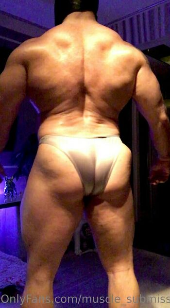 muscle_submission
