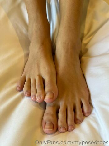 myposedtoes