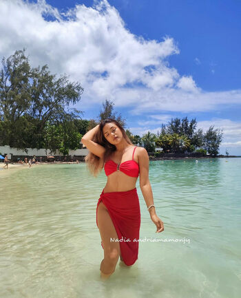 nadia_andriam