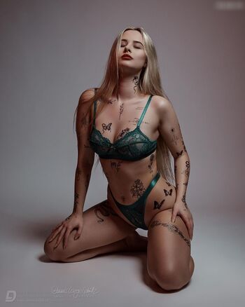 nadja wfrth