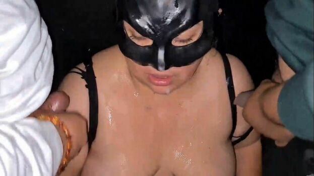 nakedpizzadelivery