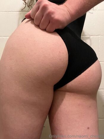naomi_cheeks