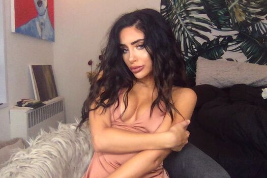 Naomi Woods