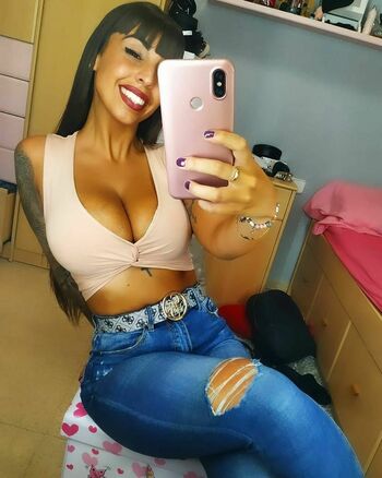 Natalia Flores Vivero