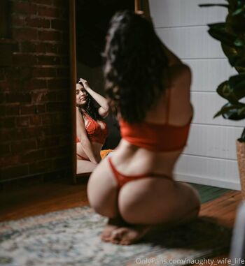 naughty_wife_life