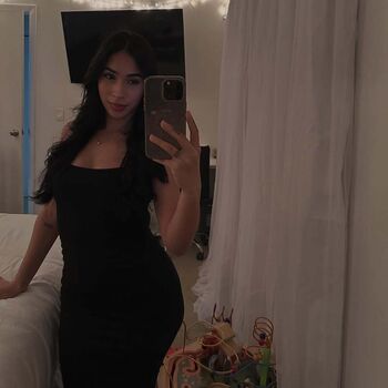 Neila Corona