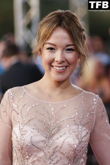 Nela Lee