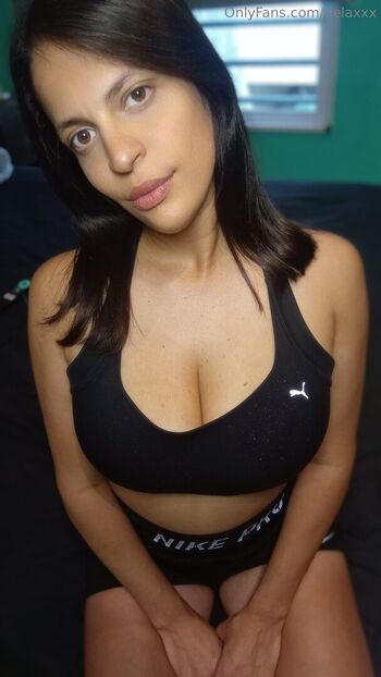 nelaxxx