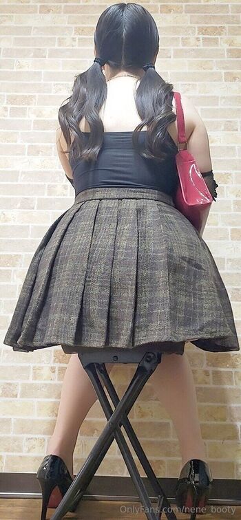 Nene_booty