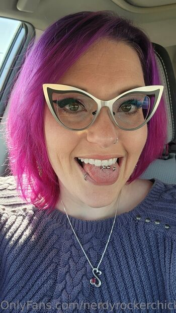 nerdyrockerchick