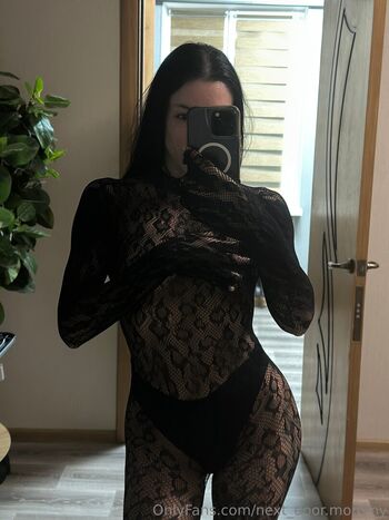 next_door.mommy