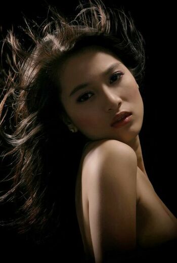 Nhung Kate