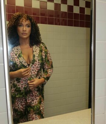 Nia Jax