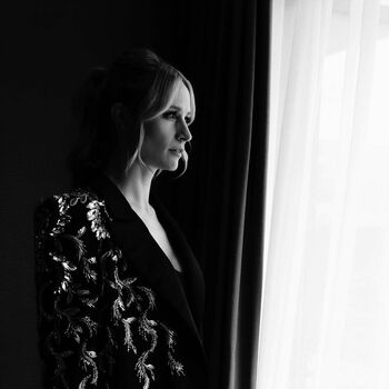 Niamh Algar