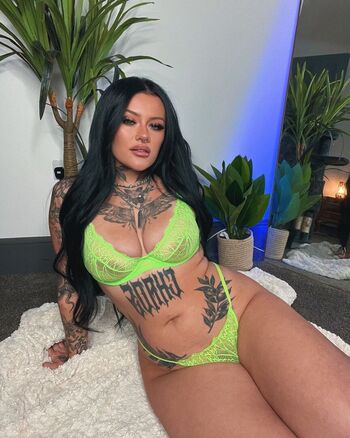Niamh Velvet