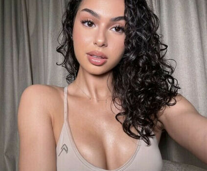 nickimariex