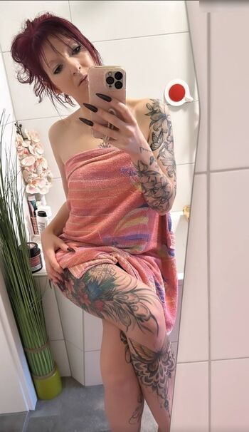 Nicole Anna